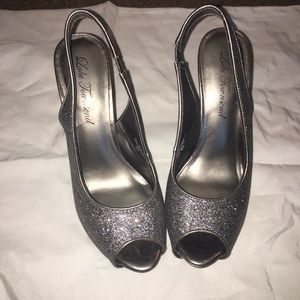 Silver/grey glittery high heels size 6 1/2